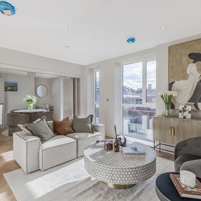 3 bedroom flat to rent - Photo 1