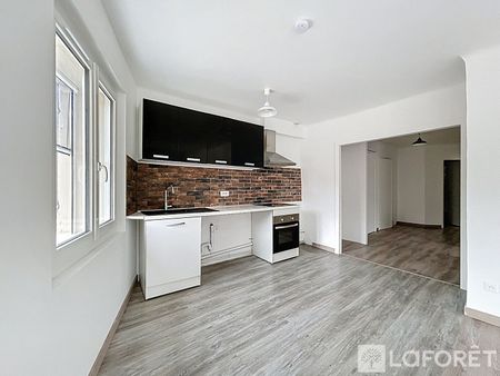 Location Appartement 3 pièces 57m² - Photo 3