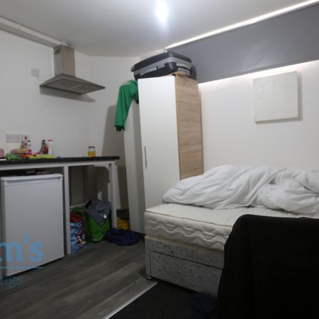 1 bed Studio for Rent - Photo 3