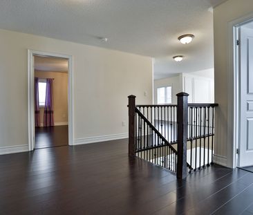 For Lease - 22 Greenforest Grove, Whitchurch-Stouffville, Ontario - Photo 4