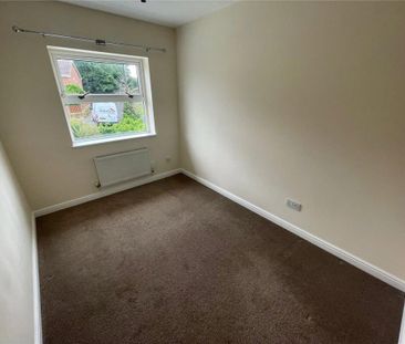 3 bedroom semi-detached house to rent - Photo 6