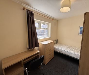 Poppleton Road, Holgate - P1080 - Photo 1