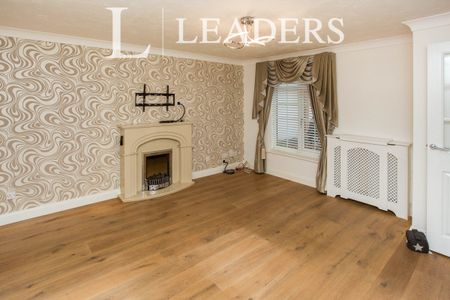 3 bedroom semi-detached to rent Whiteley - Photo 3