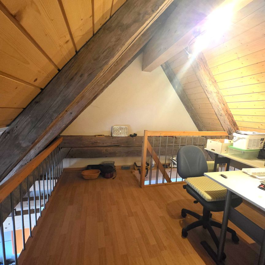 Charmante Maisonette-Dachwohnung mit Balkon - Photo 1