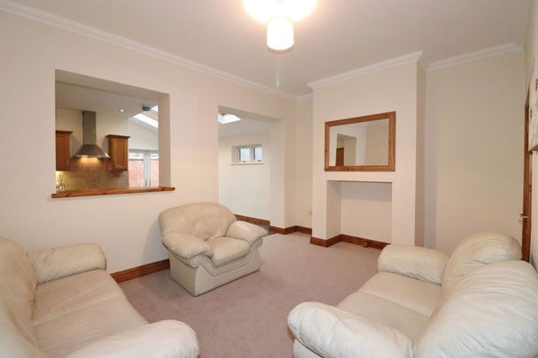 Terraced House in Warwick Road, Carlisle - Photo 1