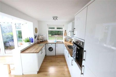 Sherwood Crescent, Benfleet, Essex, SS7 - Photo 5