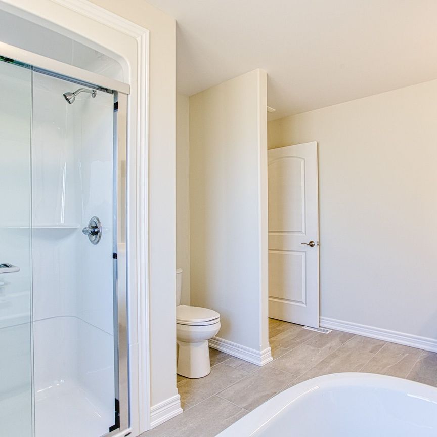 For Lease - 20 Elvira Way Unit# Upper, Thorold, Ontario - Photo 1