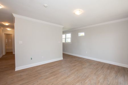 Spacious 1 Bedroom Apartment in Welland - Photo 3
