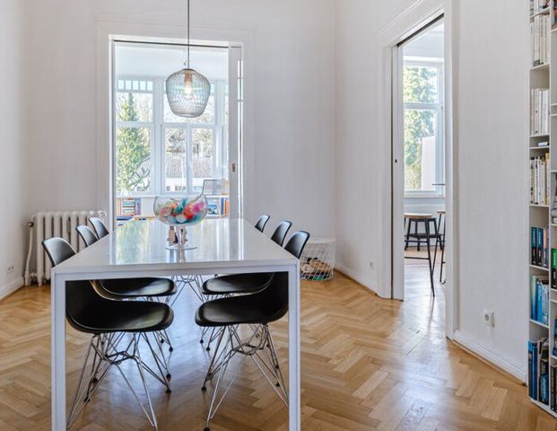 Denkmalgeschütztes Altbremer Haus mit besonderem Altbau-Charme in begehrter Wohnlage - Photo 1