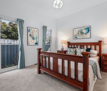 17 Mavho St, Bentleigh VIC 3204 - House For Rent | Domain - Photo 2