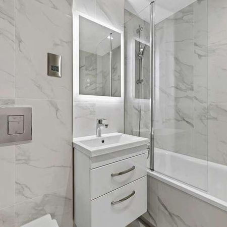 Ac Court, Harvest Lane, Thames Ditton, KT7 - Photo 4