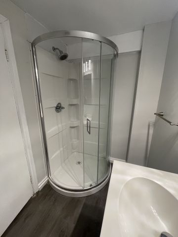 For Lease - 8 Daphne Crescent, Barrie, Ontario - Photo 5