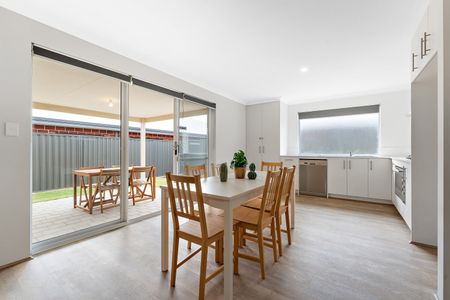 Upper Swan - Photo 2