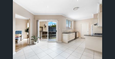 Perfect Family Home - Photo 4