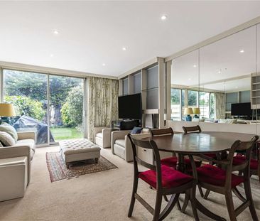 A delightful two bedroom house with a private garden. - Photo 3