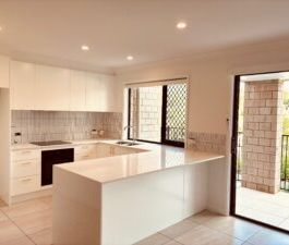 1/30 Sapphire Place ELANORA, QLD, 4221 - Photo 5