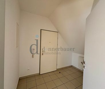 Charmante 3-Zimmer-Wohnung mit herrlichem Ausblick und Autoabstellp... - Foto 2