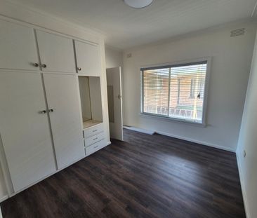 185 E Lawrence Street, Wodonga VIC 3690 - Apartment For Rent | Domain - Photo 2