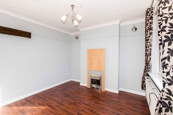 2 bedroom terraced house to rent - Photo 1