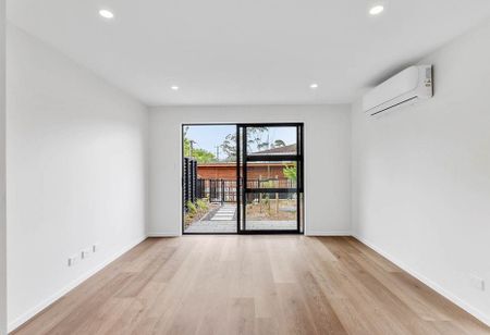 Brand New 3 Bedroom House in Glen Eden - Photo 4