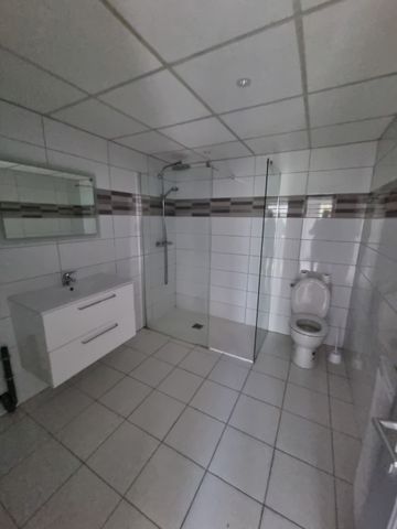 Location Appartement 2 pièces 54m² ARLES 13200 - Photo 2