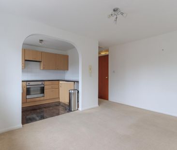 Westland Road, Watford, Hertfordshire, WD17 - Photo 2