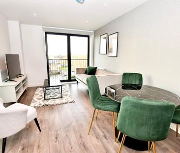 3 bedroom flat to rent - Photo 3