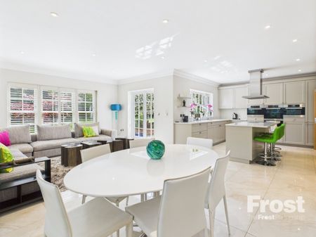 Ellwood Road, Beaconsfield, Buckinghamshire,HP9 - Photo 3