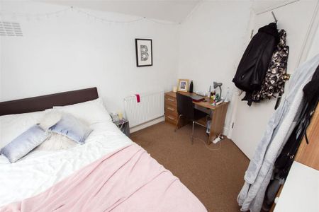 4 bedroom house to rent - Photo 5