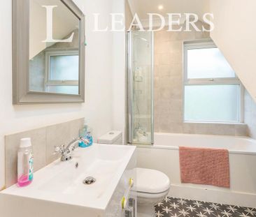 3 bedroom terraced house to rent - Photo 6