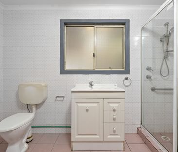 Studio Living - Photo 1