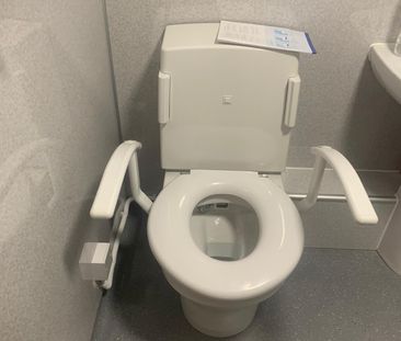 3 Bed House, adapted for limited mobility, Sandfields, Port Talbot ... - Photo 2