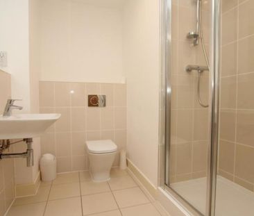 Ocean presents this furnished studio apartment within Invicta, Mill... - Photo 5