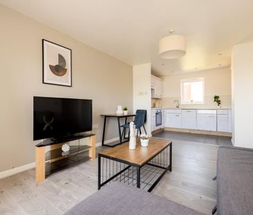 2 bedroom flat to rent - Photo 3