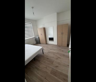 Room in a Shared House, Buller Road, N17 - Photo 2