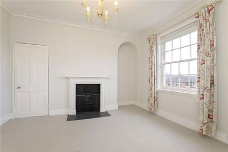 4 bedroom terraced house to rent - Photo 3