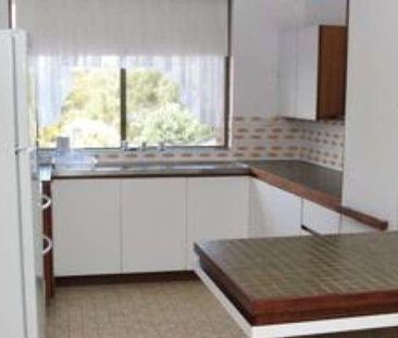 BEAUTIFUL BEACHSIDE ESCAPE - Photo 1