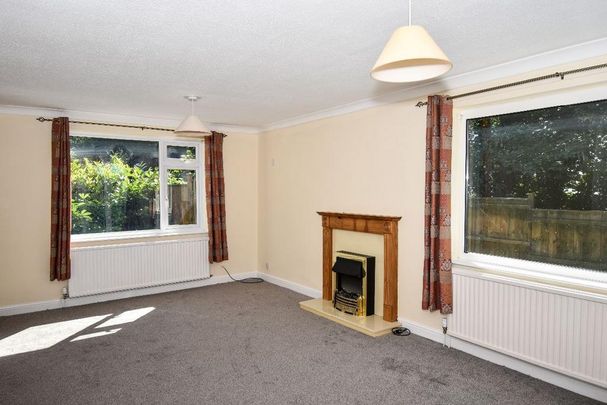 4 bedroom detached house to rent - Photo 1