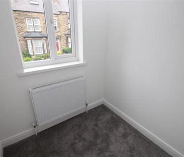 3 bedroom House To Let - Photo 5