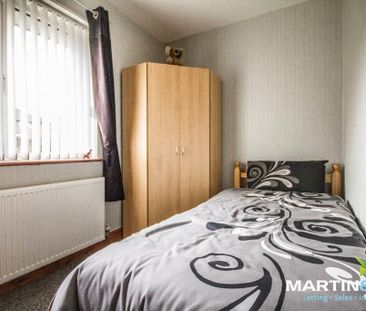 3 bedroom terraced house to rent - Photo 2