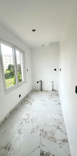 Apartment - Photo 1