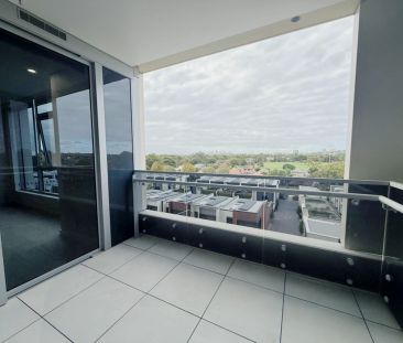 2 bed 2 bath-210 - Photo 5