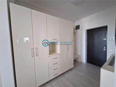 Royal Imobiliare-Inchiriere Apartament 3 camere-Zona Albert - Fotografie 2