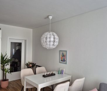 Wunderschöne 2-Zimmer-Wohnung mit idealer Raumaufteilung in zentral... - Foto 1