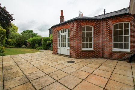 5 bedroom townhouse to rent - Photo 5