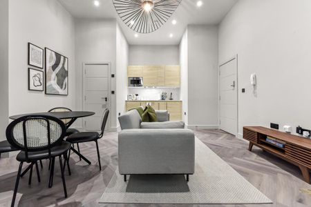 1 bedroom serviced apartment to rent - Photo 3