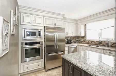 For Lease - 70 Corinthian Boulevard Unit# (Upper), Toronto, Ontario - Photo 4