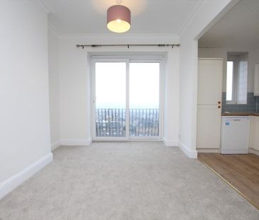 3 bedroom maisonette to rent - Photo 2