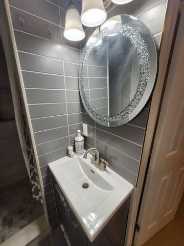 For Lease - 45 CLYTHE CREEK Drive Unit# Basement, Guelph, Ontario - Photo 5