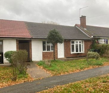 LAINDON, BASILDON - Photo 3